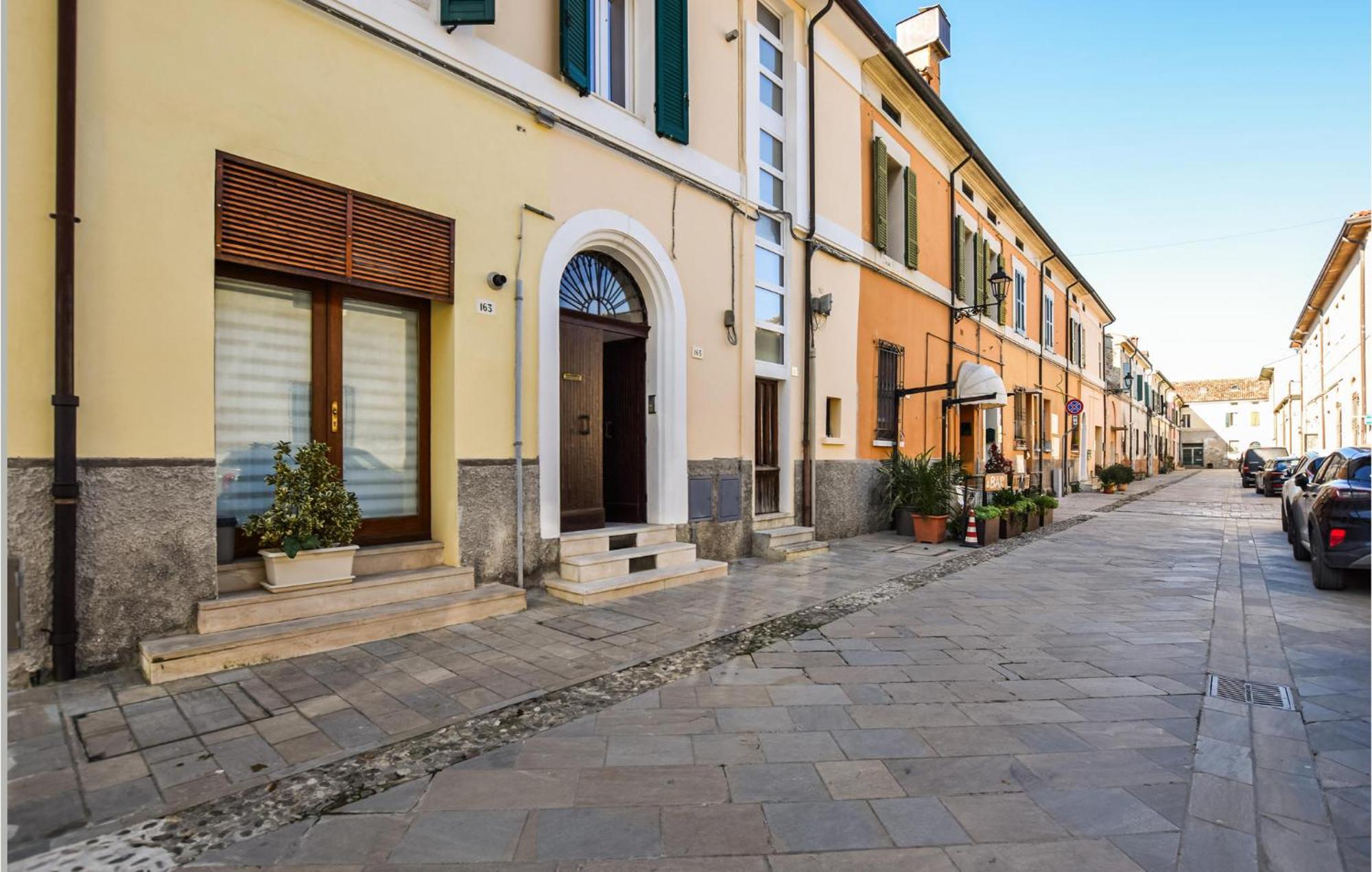 4 Bedroom Awesome In * Cervia